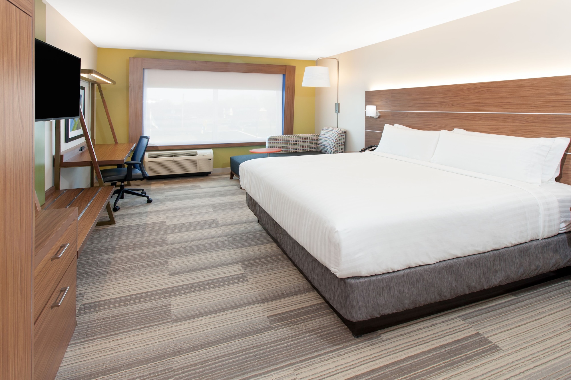 holiday inn express and suites detroit sterling heights by ihg
