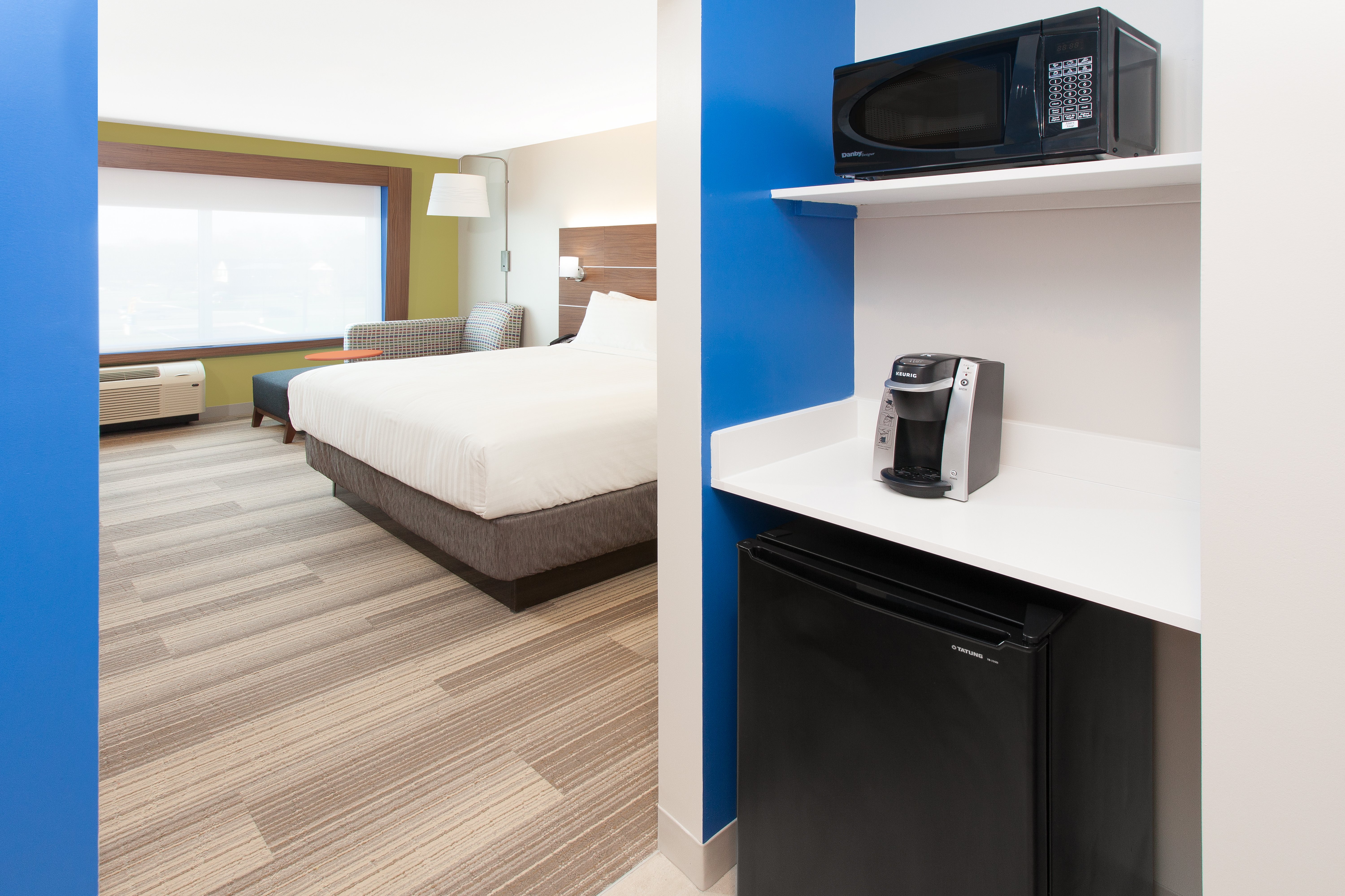 holiday inn express and suites detroit sterling heights by ihg
