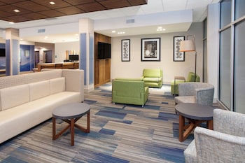 holiday inn express and suites detroit sterling heights by ihg