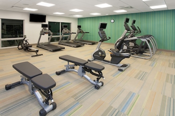 holiday inn express and suites detroit sterling heights by ihg