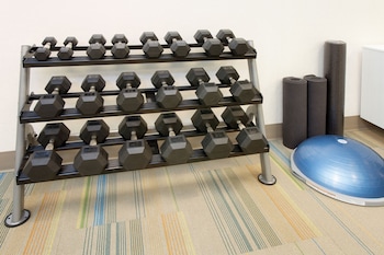 holiday inn express and suites detroit sterling heights by ihg