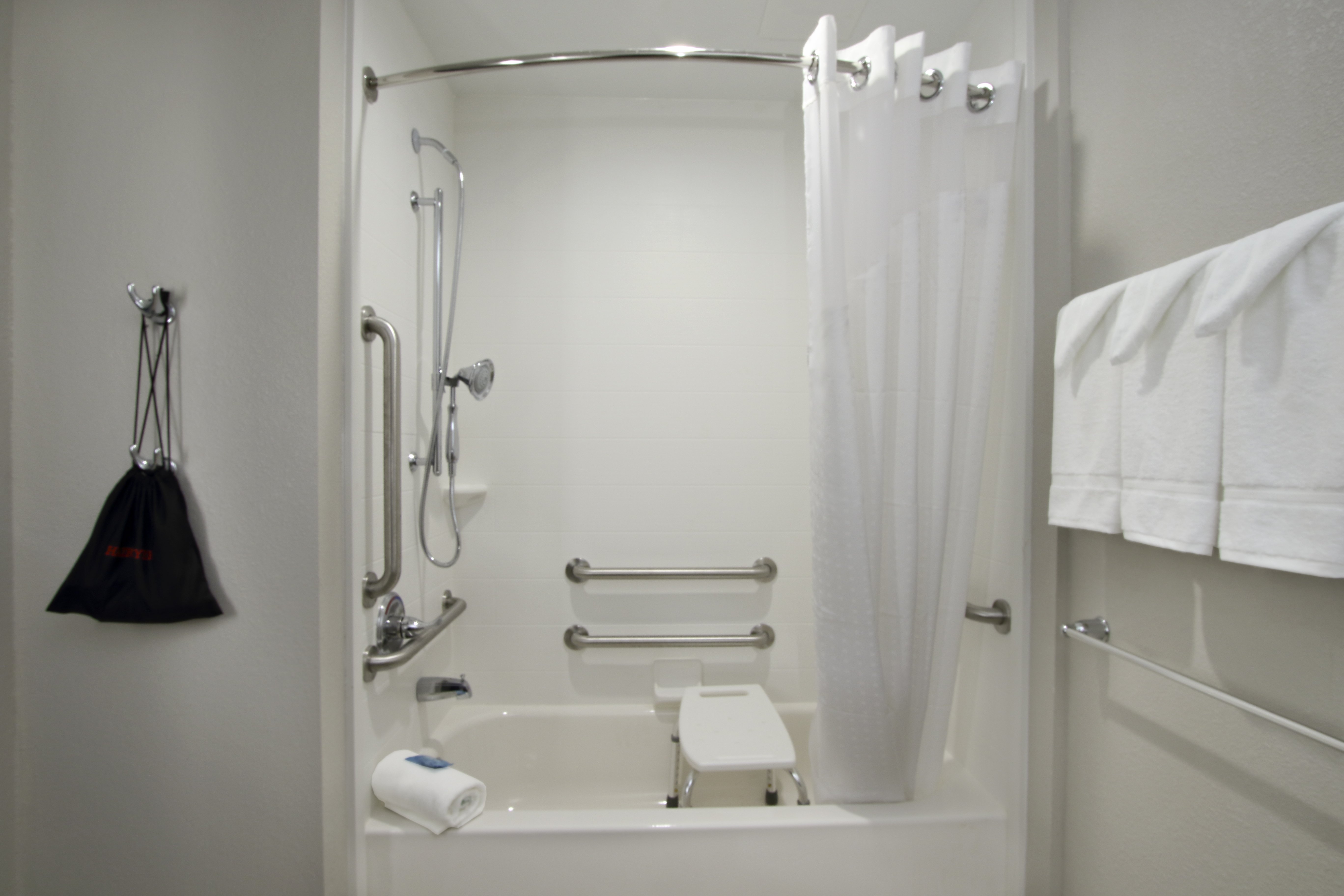 holiday inn express and suites columbus north by ihg