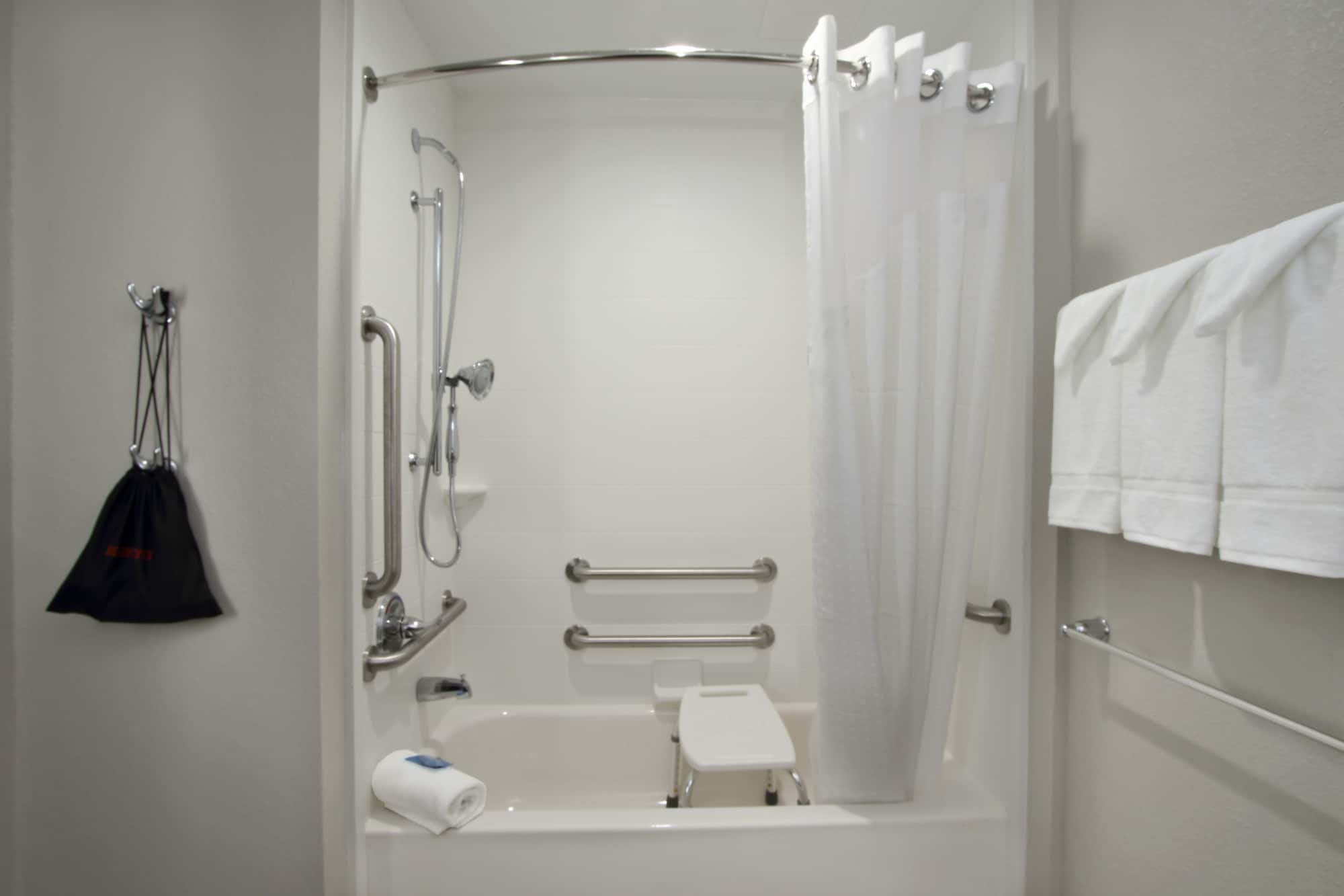 holiday inn express and suites columbus north by ihg