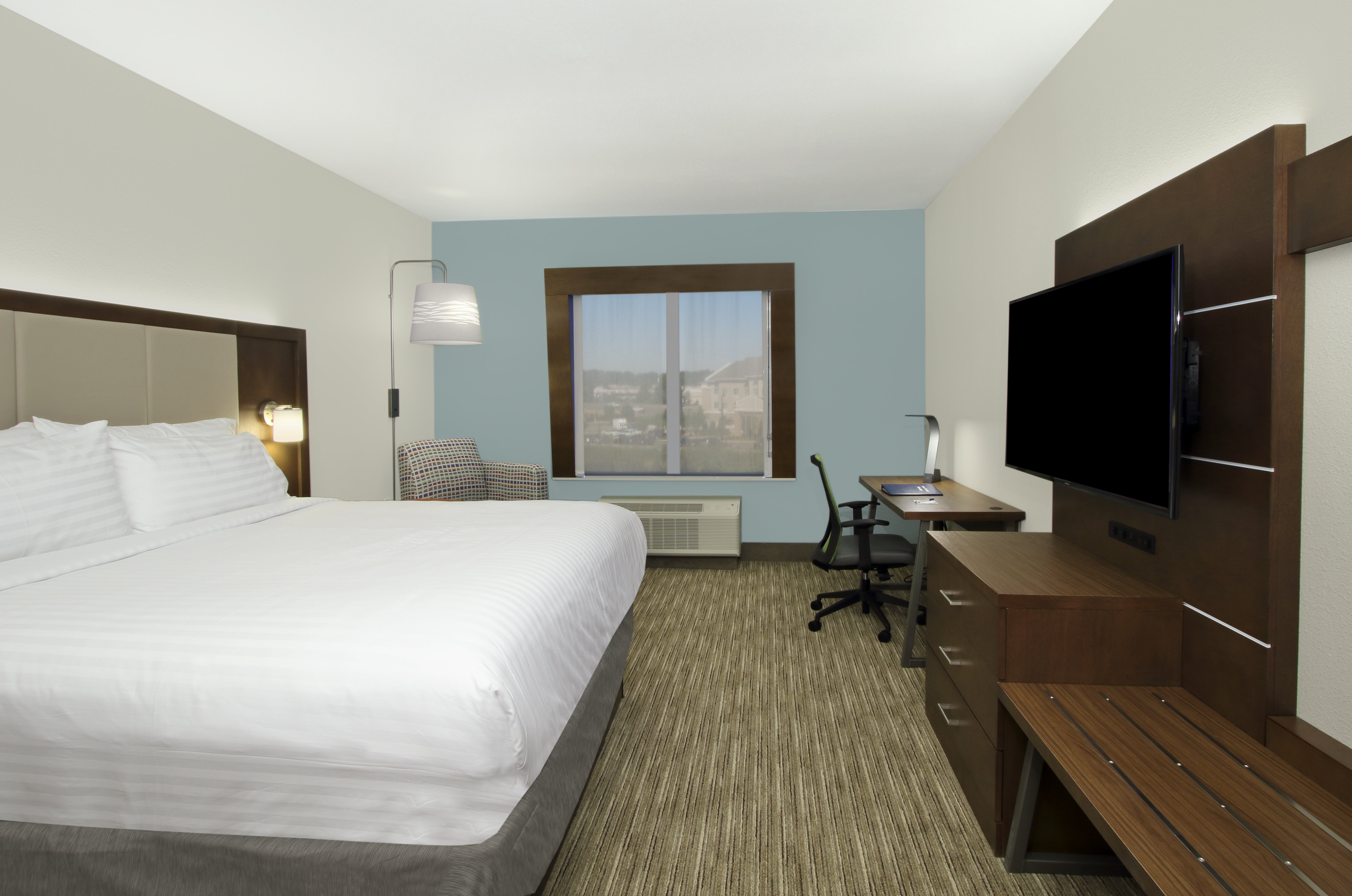 holiday inn express and suites columbus north by ihg