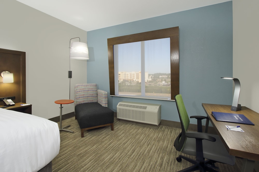 holiday inn express and suites columbus north by ihg