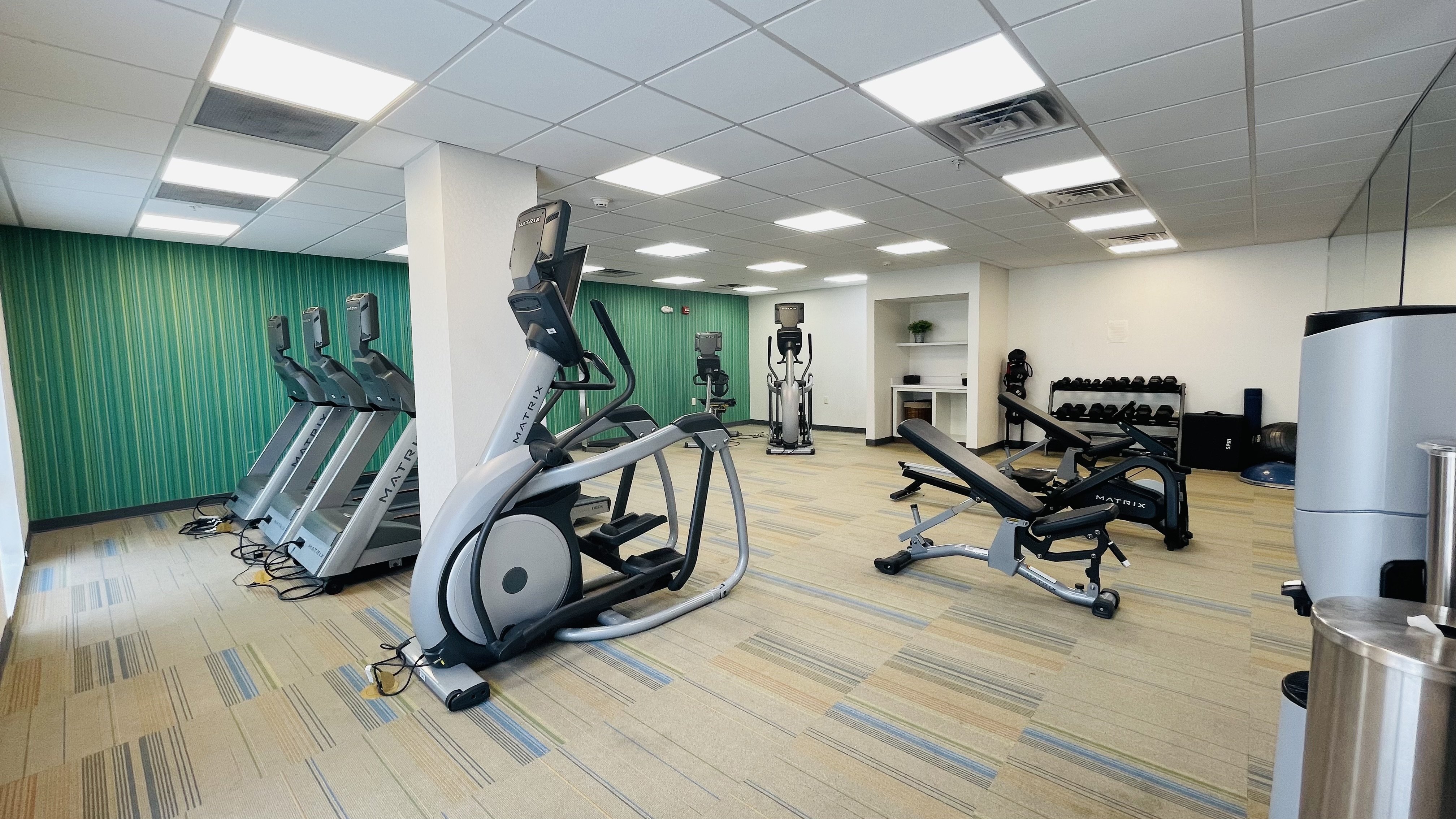 holiday inn express and suites columbus north by ihg