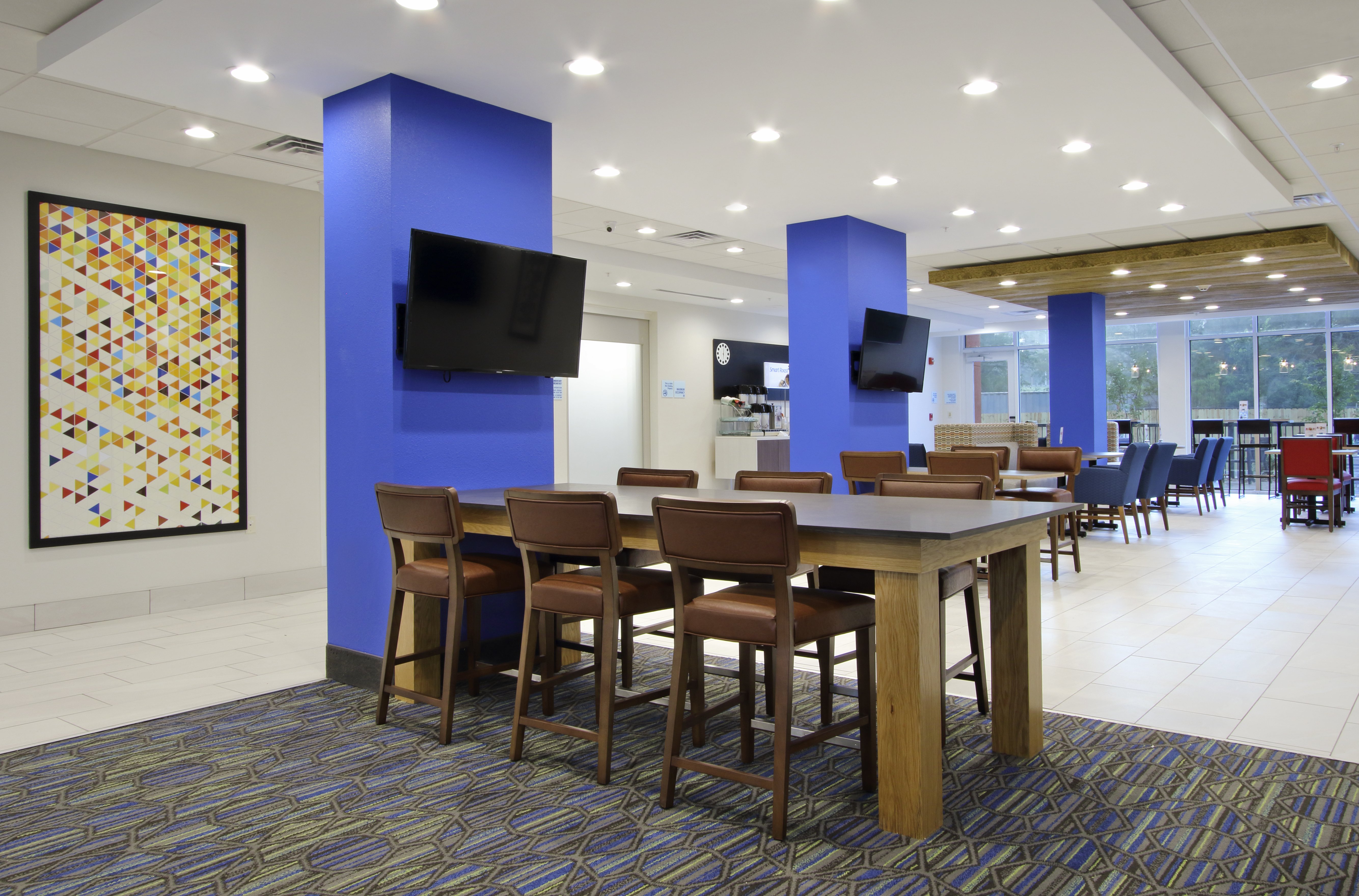 holiday inn express and suites columbus north by ihg