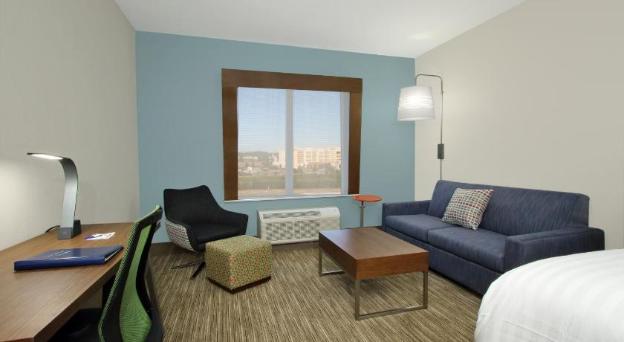 holiday inn express and suites columbus north by ihg