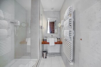 queens boutique hotel