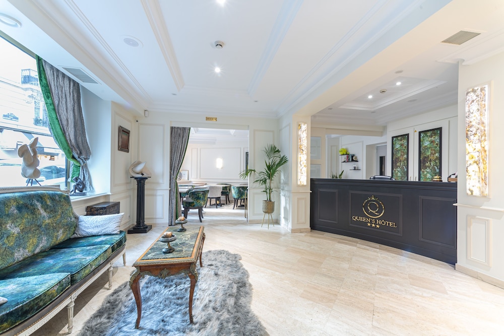 queens boutique hotel