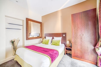 queens boutique hotel