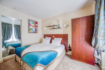 queens boutique hotel