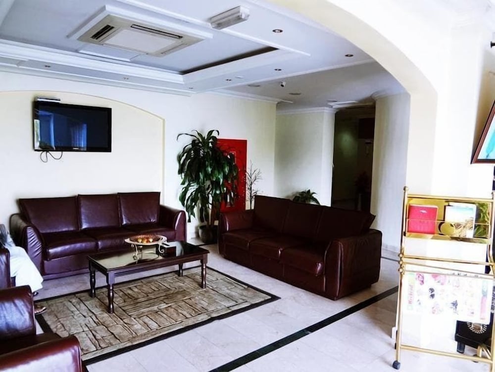 al murooj hotel apartments