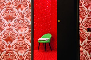 idol hotel
