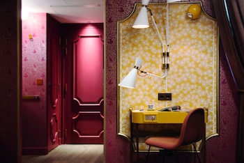 idol hotel