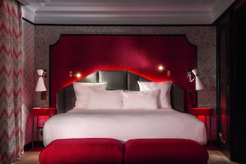 idol hotel