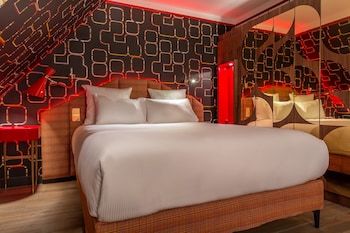 idol hotel