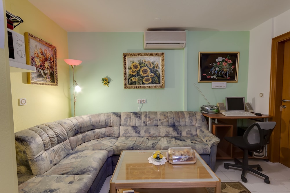 rooms and apartments jana