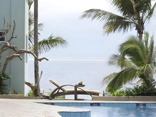 cowrie shell beach apartments