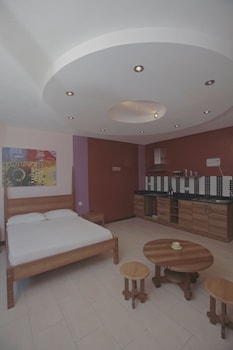 cowrie shell beach apartments