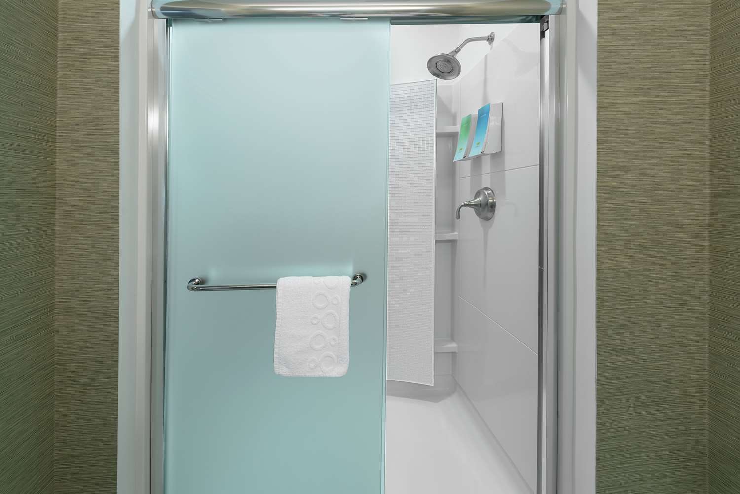 home2 suites by hilton austin airport