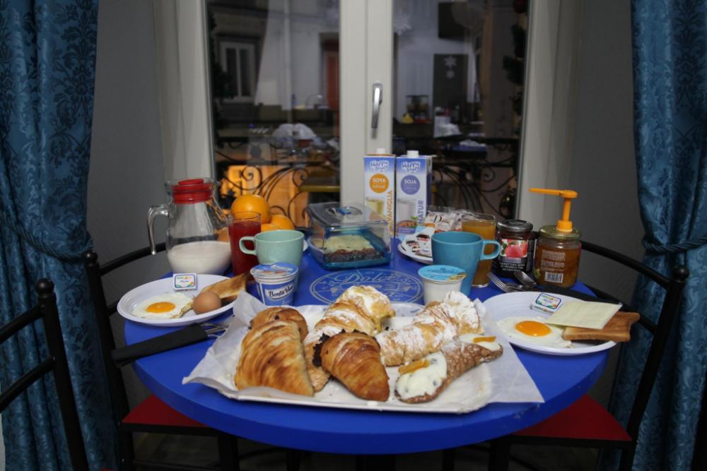 dolce vita rooms and breakfast
