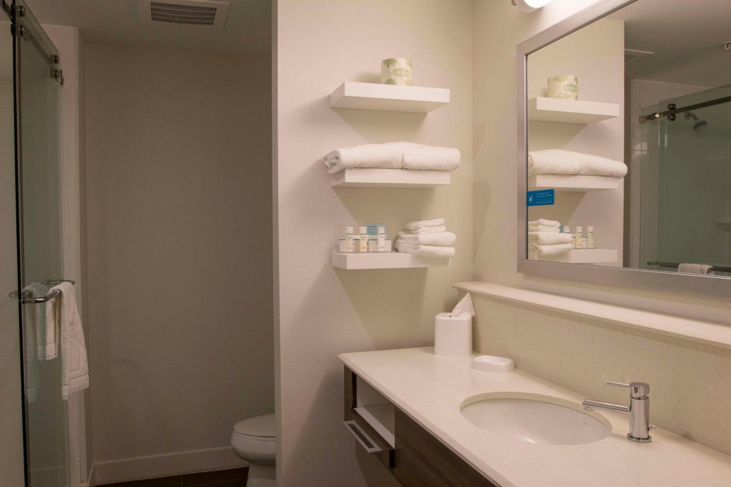 hampton inn and suites boone