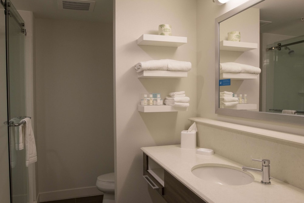 hampton inn and suites boone