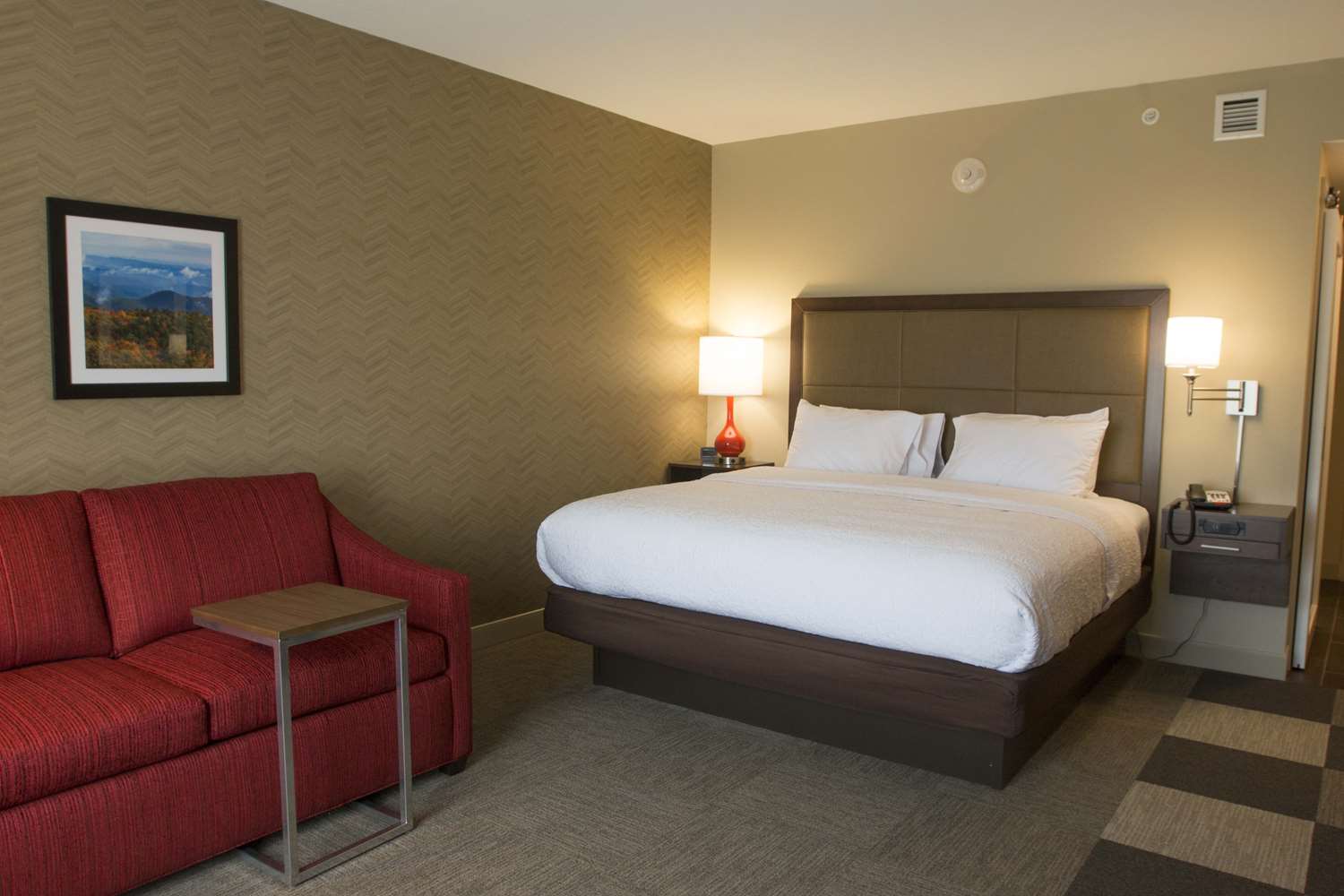 hampton inn and suites boone