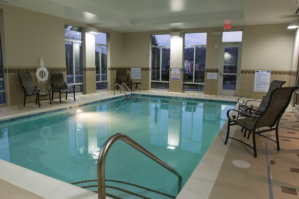 hampton inn and suites boone