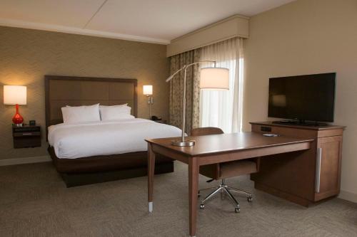 hampton inn and suites boone