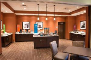 hampton inn and suites boone