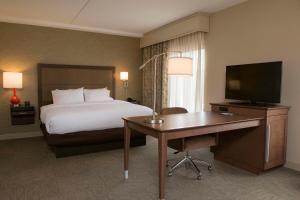 hampton inn and suites boone