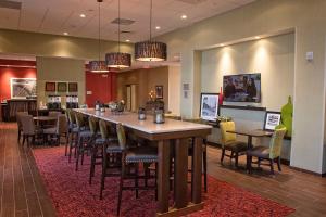 hampton inn and suites boone