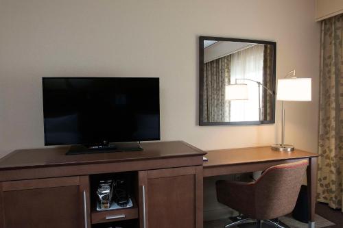 hampton inn and suites boone