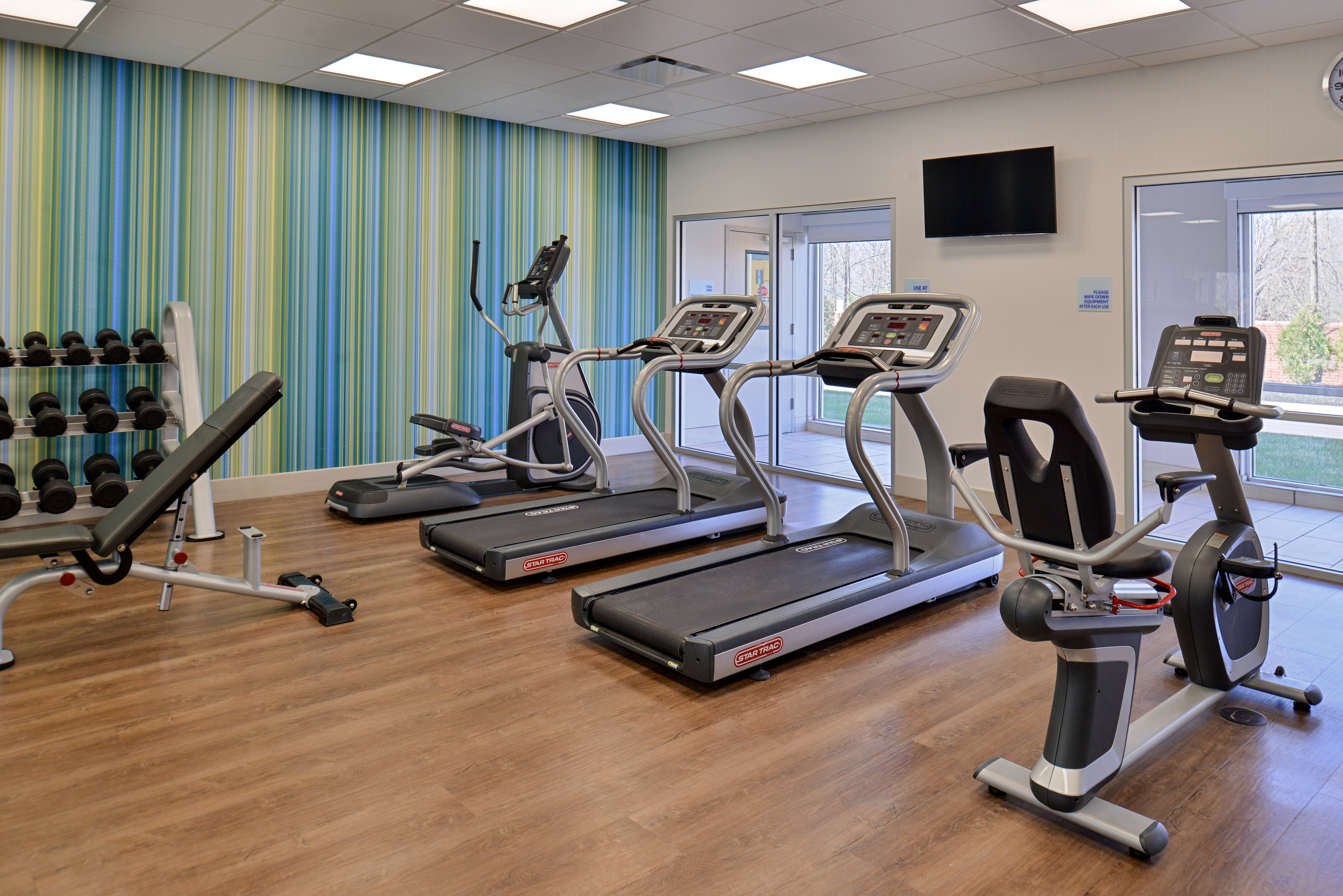 holiday inn express and sts brighton south us 23