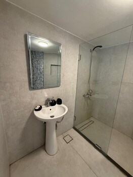 aqualand hotel and resort