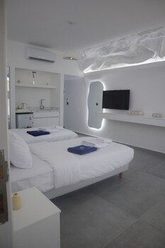 aqualand hotel and resort