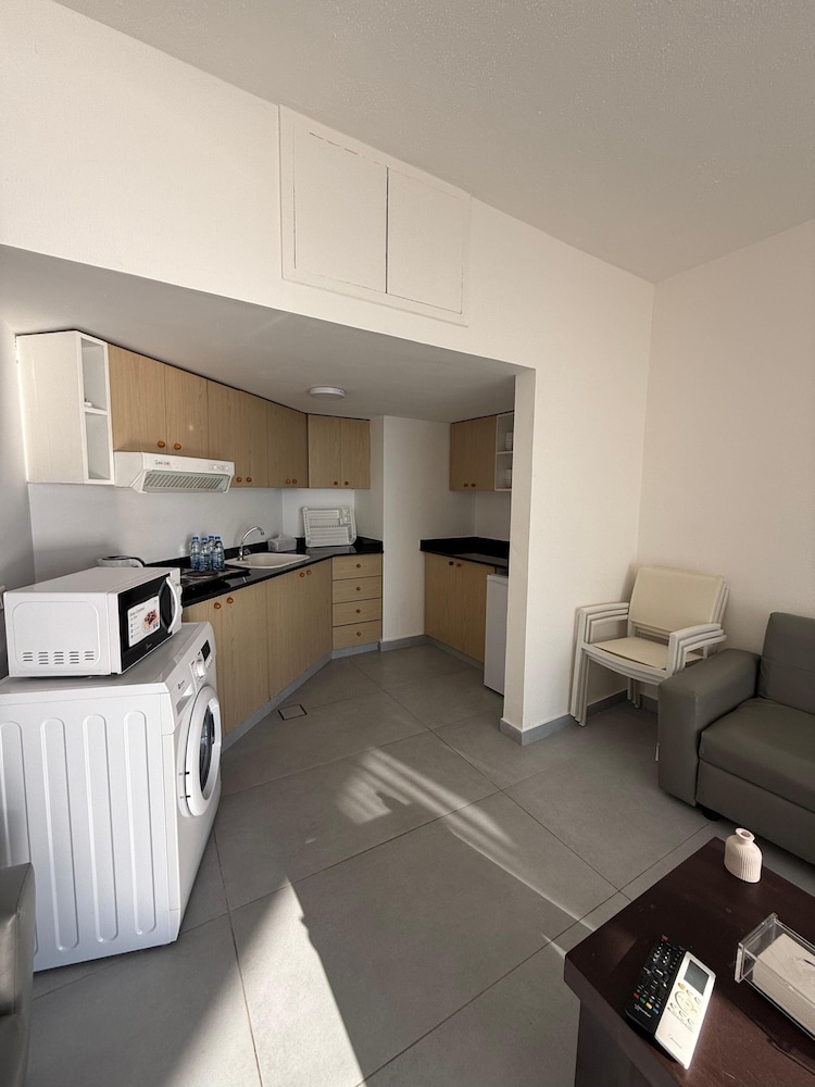 aqualand hotel and resort