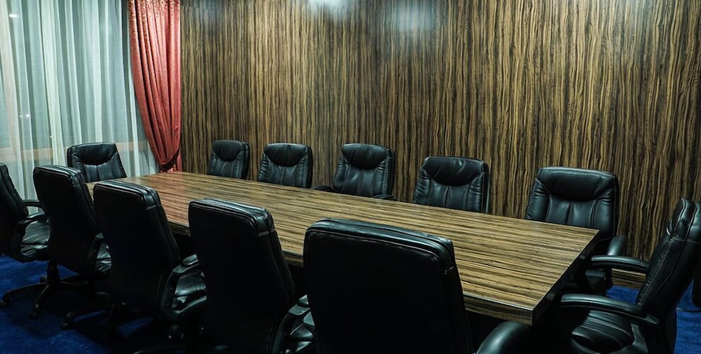 arman hotel juffair mall