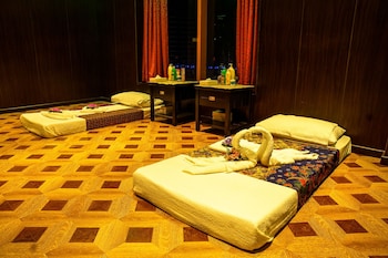 arman hotel juffair mall