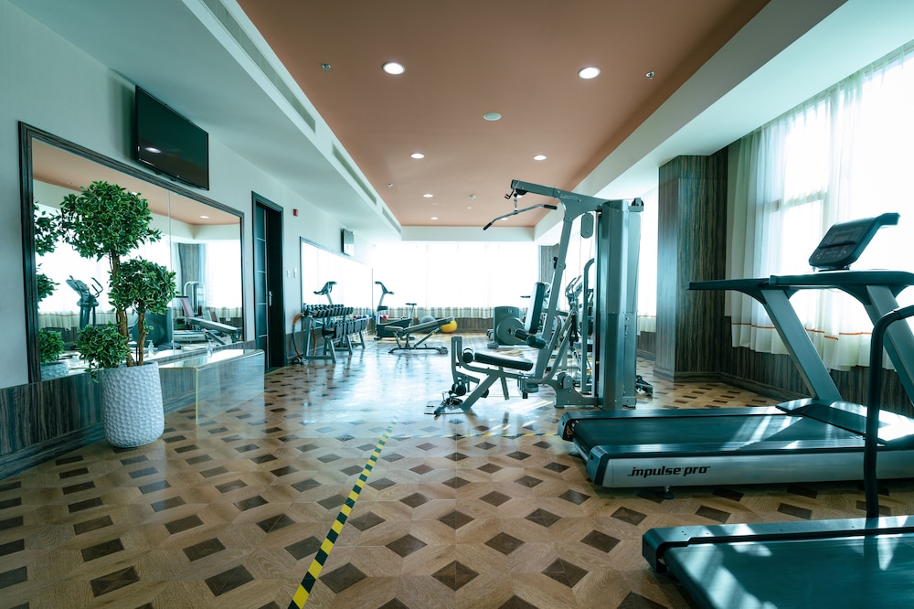 arman hotel juffair mall