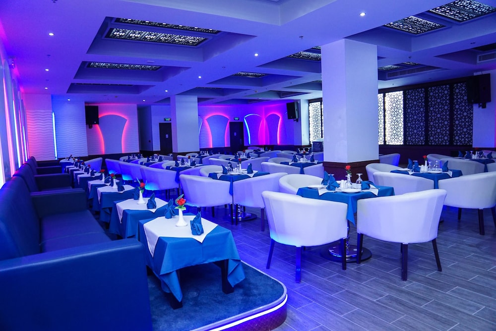 arman hotel juffair mall