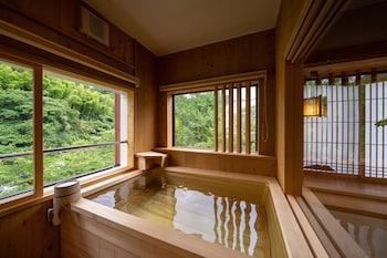 furuyu onsen kakureisen