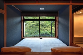 furuyu onsen kakureisen