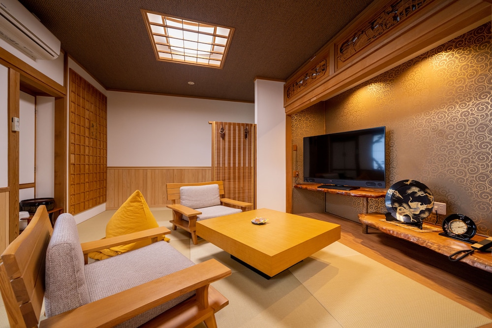 furuyu onsen kakureisen