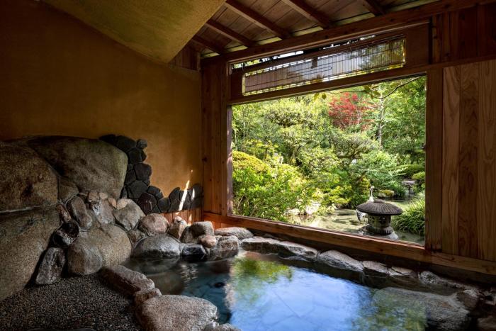 furuyu onsen kakureisen