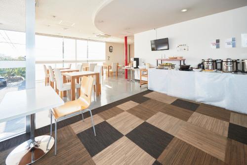 hotel select inn sano ekimae