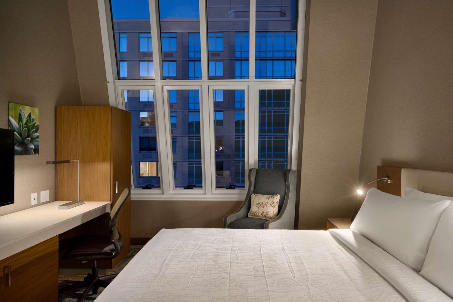 hilton garden inn new york times square south