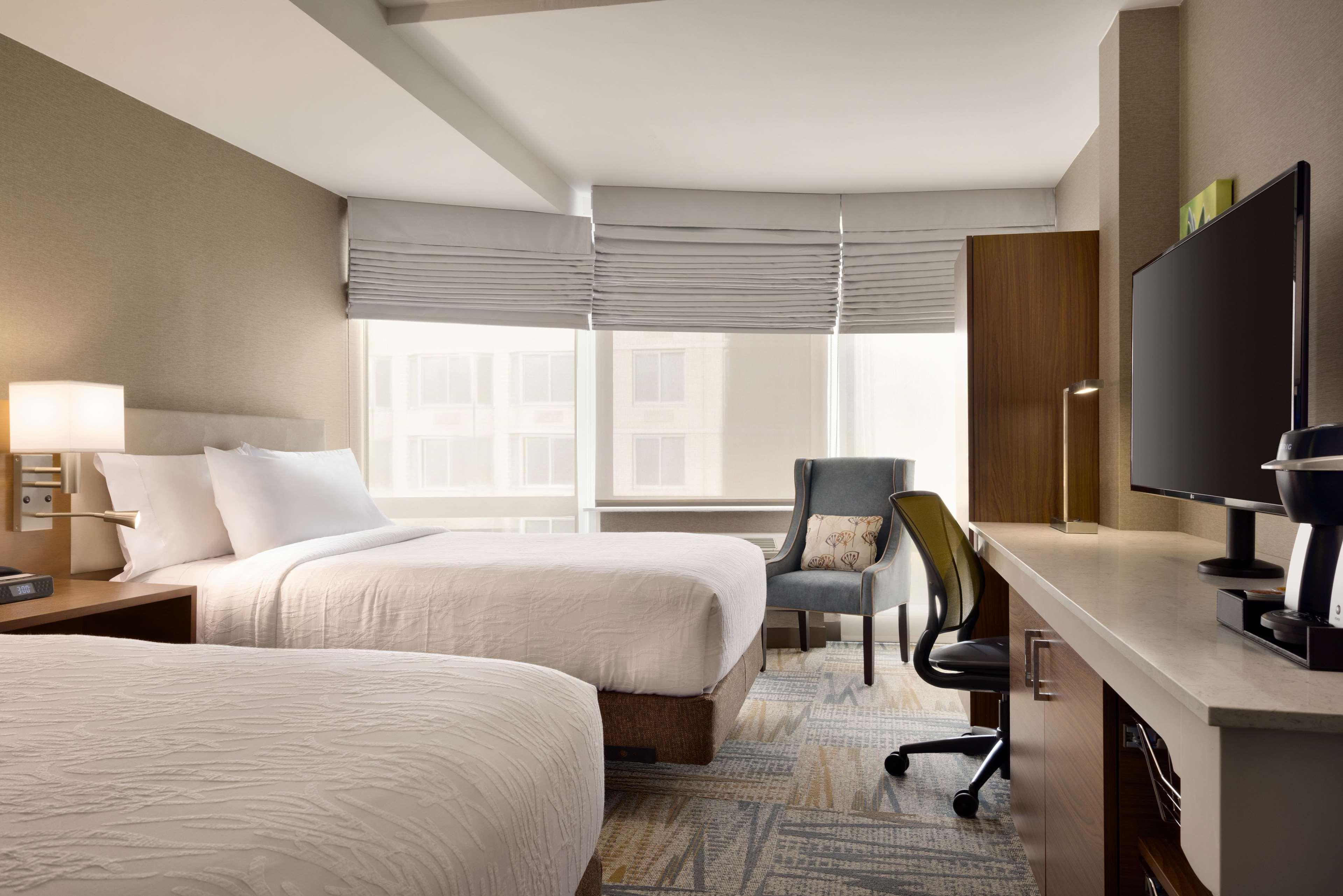 hilton garden inn new york times square south
